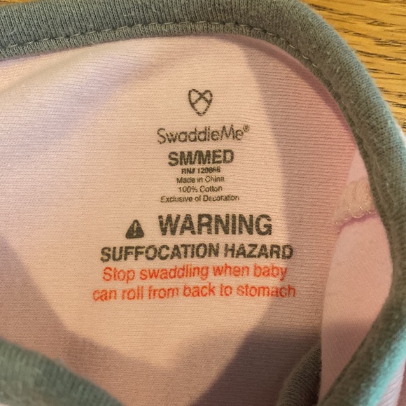 SwaddleMe Original Swaddle Velcro Wrap Keeps Baby Secure And Cozy. NB Size S/M - Picture 2 of 2